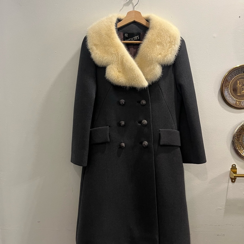 1960s Grey Wool Coat with Mink Collar
